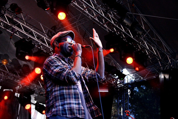 2007-06-28 - Tv on the Radio från Hovefestivalen, Arendal
