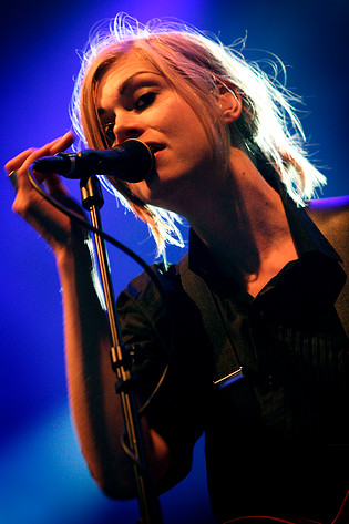 2007-06-27 - Anna Ternheim från Peace & Love, Borlänge