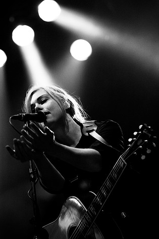 2007-06-27 - Anna Ternheim från Peace & Love, Borlänge