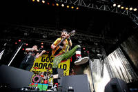 2007-07-01 - Gogol Bordello från Pier Pressure, Göteborg