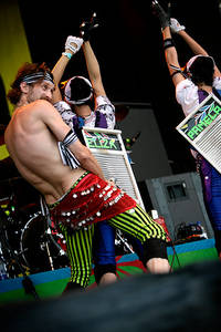 2007-07-01 - Gogol Bordello från Pier Pressure, Göteborg