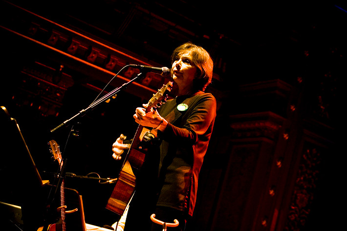 2007-07-04 - Nanci Griffith från Berns, Stockholm