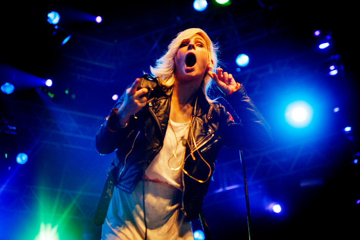 2007-07-06 - The Sounds från Roskildefestivalen, Roskilde