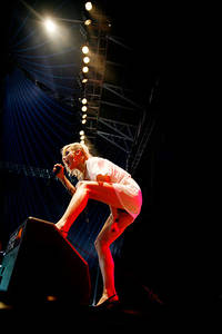 2007-07-06 - The Sounds från Roskildefestivalen, Roskilde