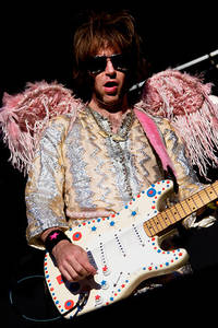 2007-07-20 - Of Montreal från Trästockfestivalen, Skellefteå
