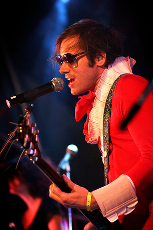 2007-07-27 - Of Montreal från Storsjöyran, Östersund