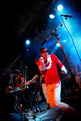 2007-07-27 - Of Montreal från Storsjöyran, Östersund