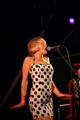 2007-07-28 - The Pipettes från Storsjöyran, Östersund