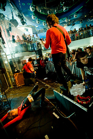 2007-09-20 - The (International) Noise Conspiracy från Rocknrollbåten, Östersjön