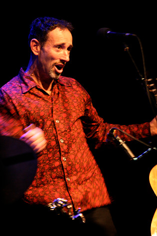2007-10-04 - Jonathan Richman från Trädgår'n, Göteborg