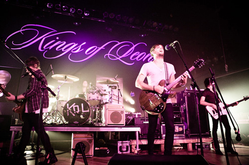 2007-09-28 - Kings Of Leon från Lupos, Boston, MA