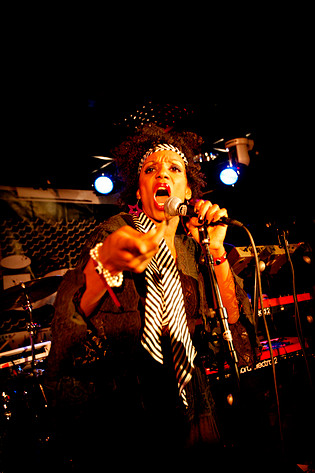 2007-10-26 - Val & The Bitches från Rookiefestivalen, Hultsfred