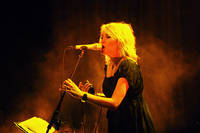 2007-11-25 - Louise Hoffsten från Rival, Stockholm