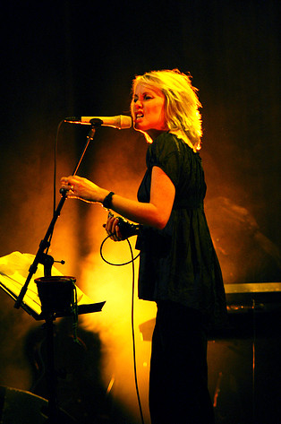 2007-11-25 - Louise Hoffsten från Rival, Stockholm