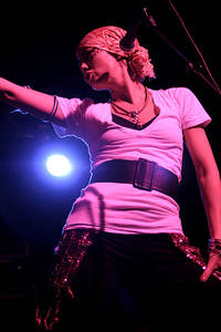 2007-11-29 - Gogol Bordello från Chalmers, Göteborg