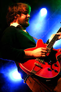 2007-11-30 - Shout Out Louds från Chalmers, Göteborg