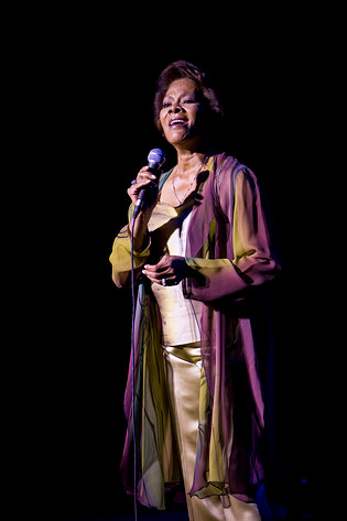 2007-12-12 - Dionne Warwick från Konserthuset, Stockholm
