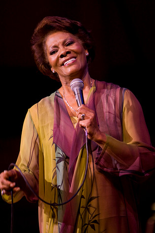 2007-12-12 - Dionne Warwick från Konserthuset, Stockholm