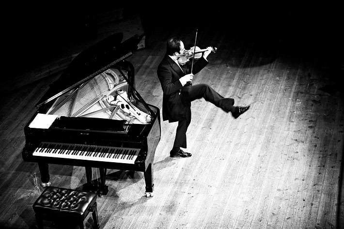 2008-01-27 - Igudesmann & Joo från Nybrokajen 11, Stockholm