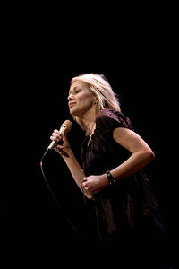 2008-02-19 - Louise Hoffsten från Stora Teatern, Göteborg