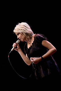 2008-02-19 - Louise Hoffsten från Stora Teatern, Göteborg