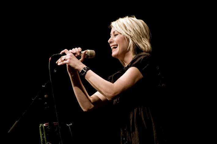 2008-02-19 - Louise Hoffsten från Stora Teatern, Göteborg