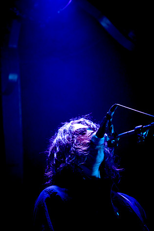 2008-02-24 - Queens Of The Stone Age från Annexet, Stockholm