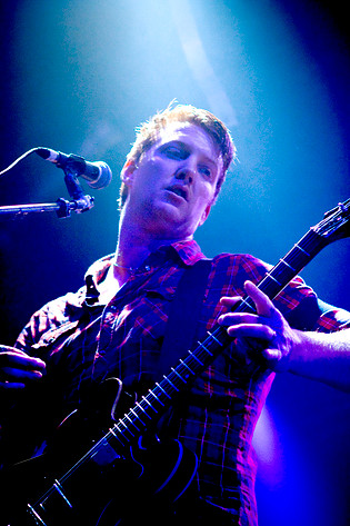 2008-02-24 - Queens Of The Stone Age från Annexet, Stockholm