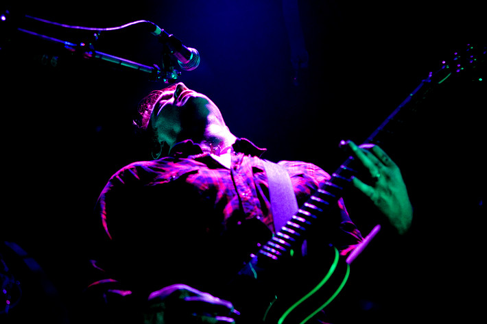 2008-02-24 - Queens Of The Stone Age från Annexet, Stockholm