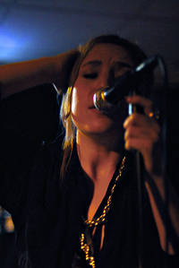 2008-02-26 - Lykke Li från Klubb Republik - Hugo, Norrköping