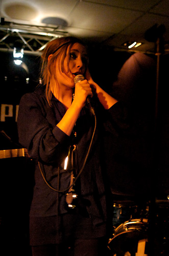 2008-02-26 - Lykke Li från Klubb Republik - Hugo, Norrköping