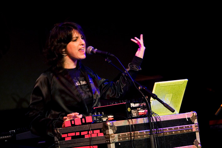 2008-03-14 - Northern State från Konserthuset, Göteborg