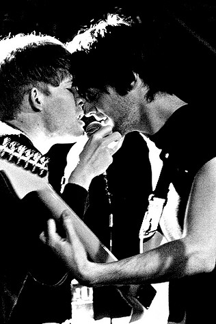 2008-03-28 - Los Campesinos! från Debaser Slussen, Stockholm