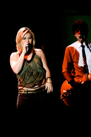 2008-04-11 - Kelly Clarkson från Annexet, Stockholm