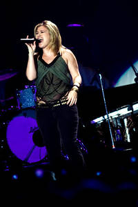 2008-04-11 - Kelly Clarkson från Annexet, Stockholm