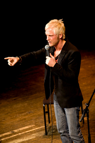 2008-04-13 - Thomas Järvheden från Stora Teatern, Göteborg