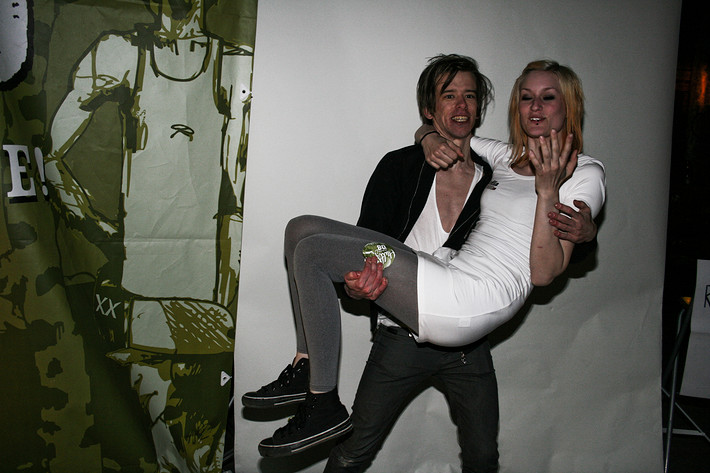 2008-04-19 - Rockfotostudion från Metropol, Hultsfred