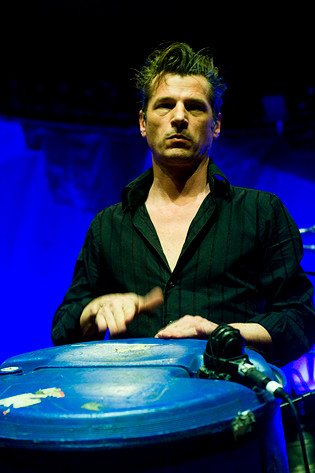 2008-04-27 - Einstürzende Neubauten från Berns, Stockholm