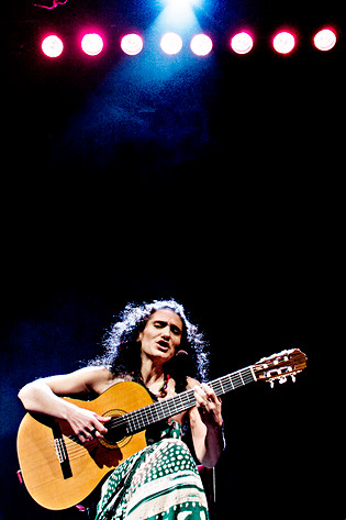 2008-05-03 - Badi Assad från Södra Teatern, Stockholm