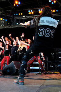 2008-06-06 - Team Cans från Sweden Rock Festival, Sölvesborg