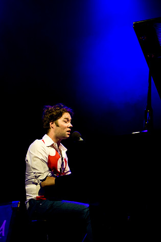 2008-06-13 - Rufus Wainwright från Hultsfredsfestivalen, Hultsfred