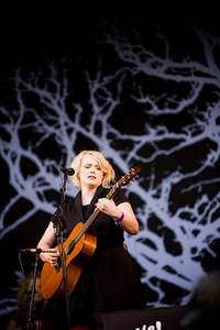 2008-06-14 - Ane Brun från Hultsfredsfestivalen, Hultsfred