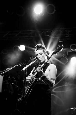 2008-06-14 - My Brightest Diamond från Hultsfredsfestivalen, Hultsfred
