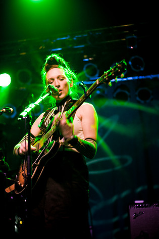 2008-06-14 - My Brightest Diamond från Hultsfredsfestivalen, Hultsfred