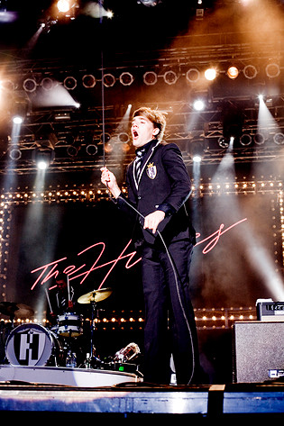 2008-06-14 - The Hives från Stora Skuggan, Stockholm