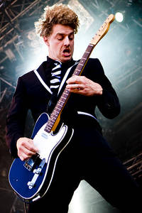 2008-06-26 - The Hives från Peace & Love, Borlänge