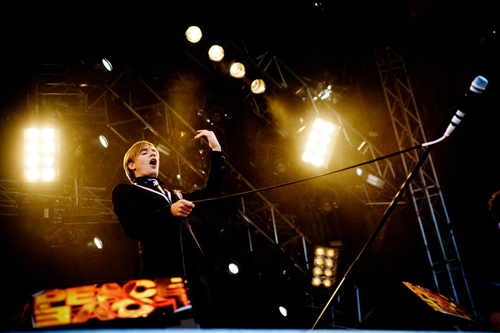 2008-06-26 - The Hives från Peace & Love, Borlänge