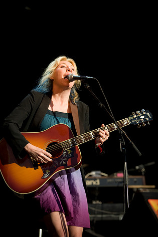 2008-06-26 - Martha Wainwright från Peace & Love, Borlänge