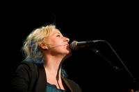 2008-06-26 - Martha Wainwright från Peace & Love, Borlänge