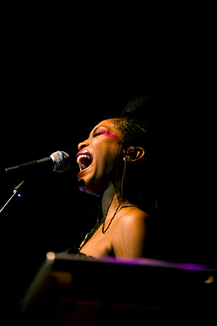 2008-06-26 - Erykah Badu från Berns, Stockholm